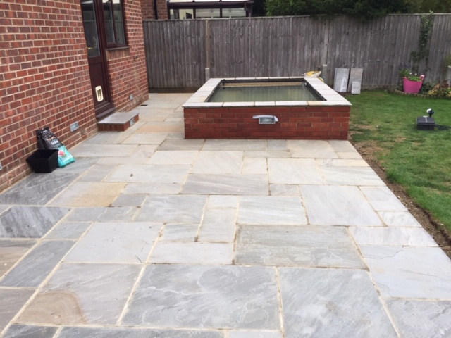 Paving in Emmer Green, Reading, Berkshire by your friendly local builders