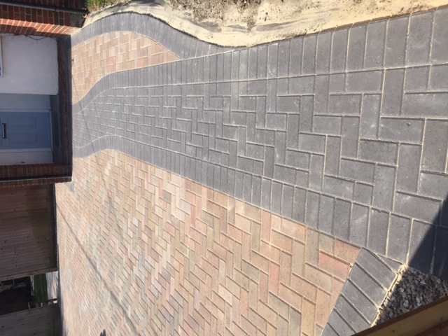 Tarmac drives in Emmer Green, Reading, Berkshire by your friendly local builders