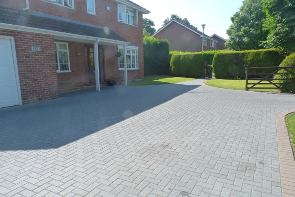 Parking area in Emmer Green, Reading, Berkshire by your friendly local builders