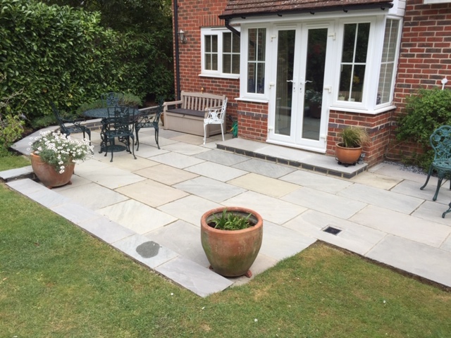 Gravel drives in Emmer Green, Reading, Berkshire by your friendly local builders