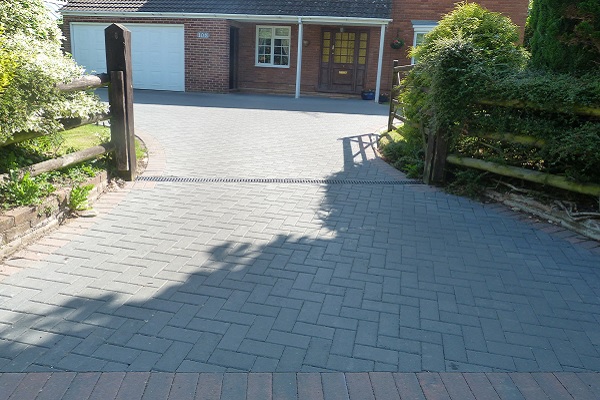 Brick wall in Emmer Green, Reading, Berkshire by your friendly local builders